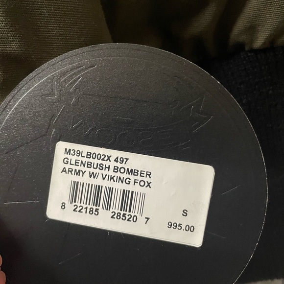 Moose Knuckles Glenbush Bomber NWT - Picture 6 of 7